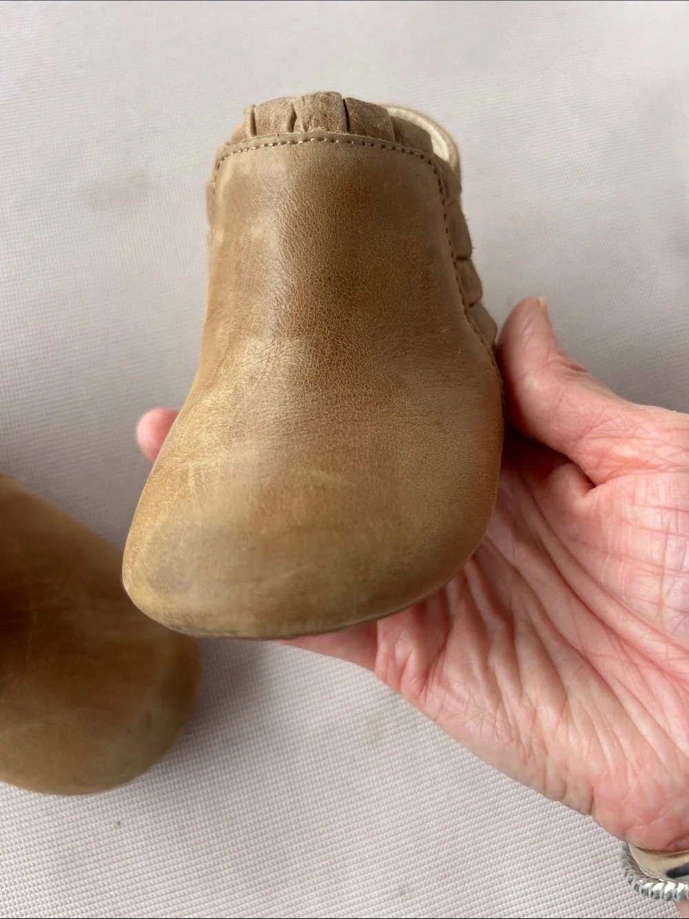Baby Ruffle Slip-On Shoes in Tan